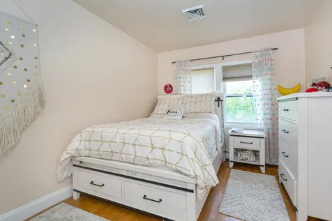7 Cluff Road Salem NH 03079