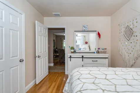 7 Cluff Road Salem NH 03079