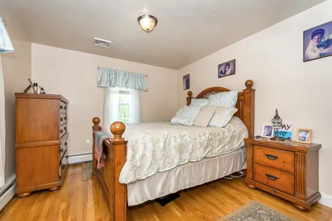 7 Cluff Road Salem NH 03079