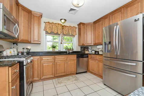 7 Cluff Road Salem NH 03079