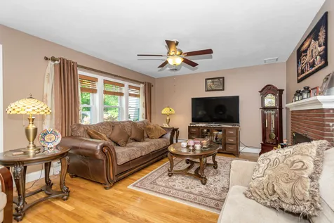 7 Cluff Road Salem NH 03079