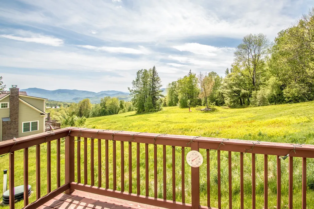 59 East Field Road Jackson NH 03846