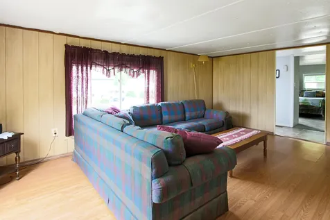 21 Shadycrest Drive Nashua NH 03062
