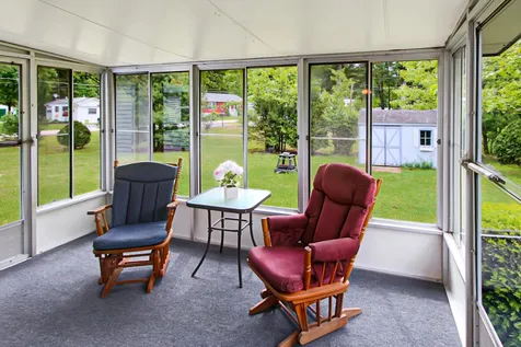 21 Shadycrest Drive Nashua NH 03062