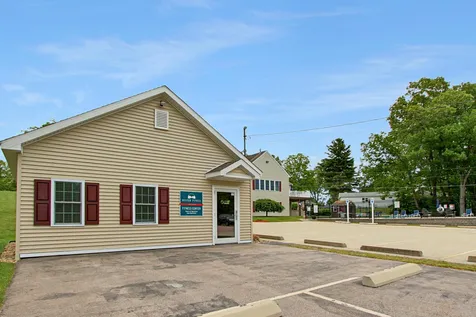 21 Shadycrest Drive Nashua NH 03062