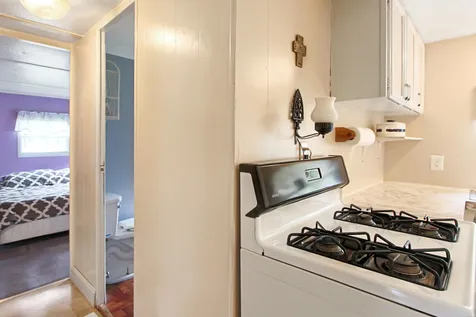 21 Shadycrest Drive Nashua NH 03062