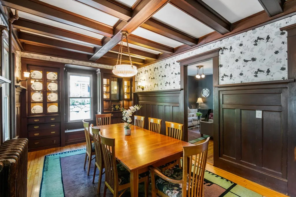 40 Central Street Sunapee NH 03782