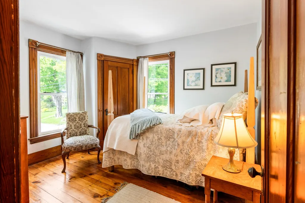 40 Central Street Sunapee NH 03782