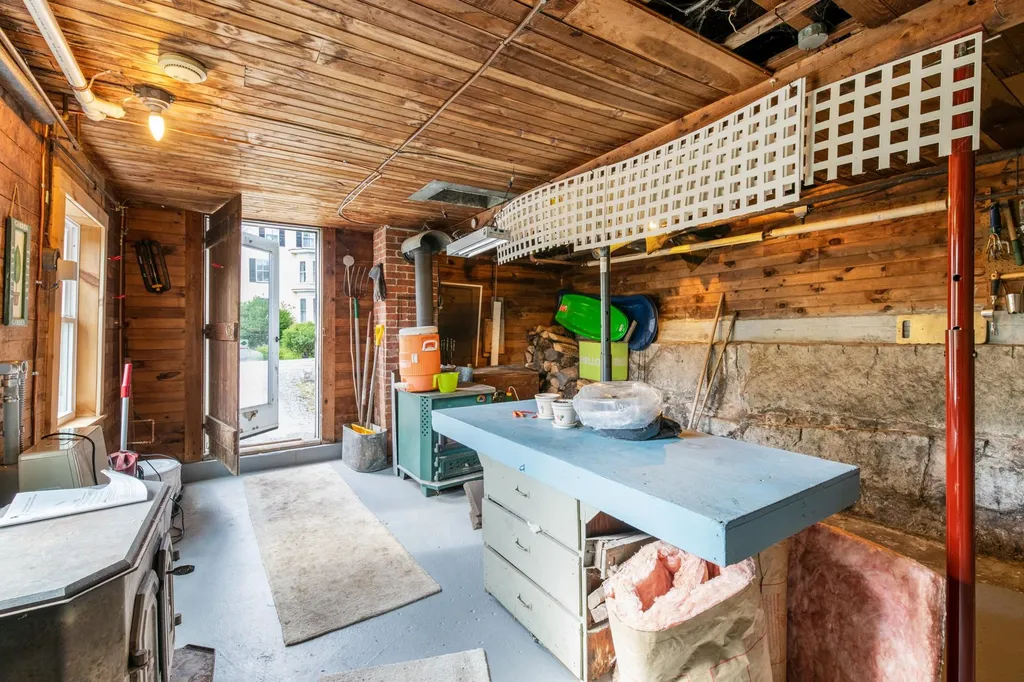 40 Central Street Sunapee NH 03782