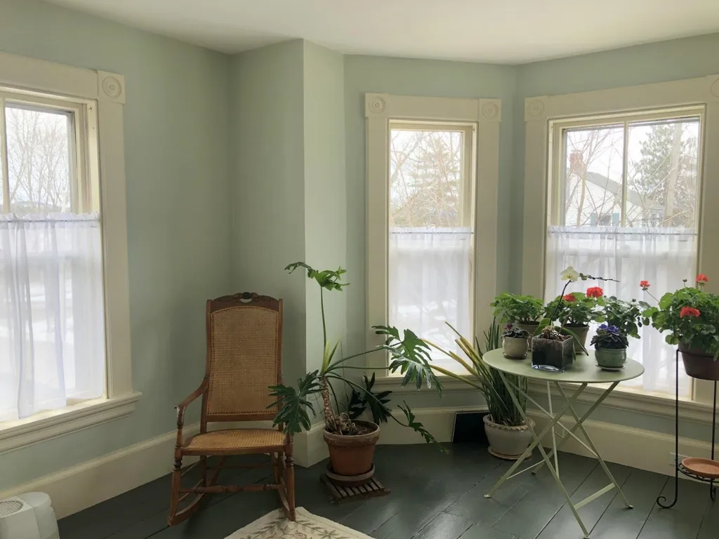 7 Pleasant Street Wolfeboro NH 03894