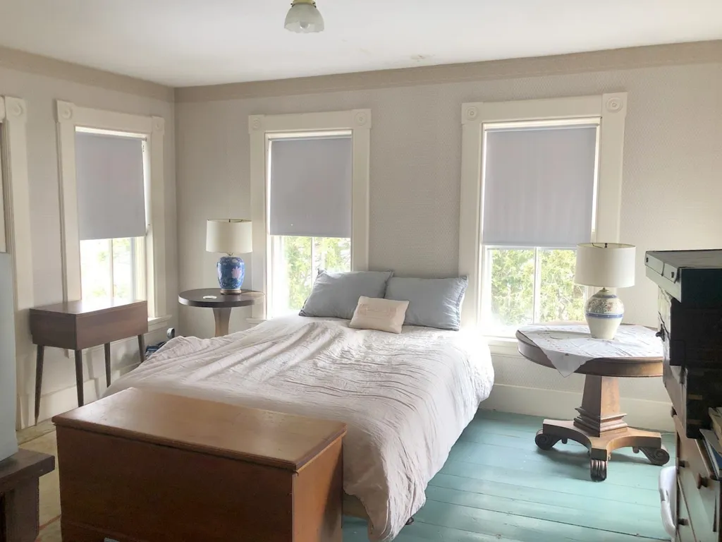 7 Pleasant Street Wolfeboro NH 03894
