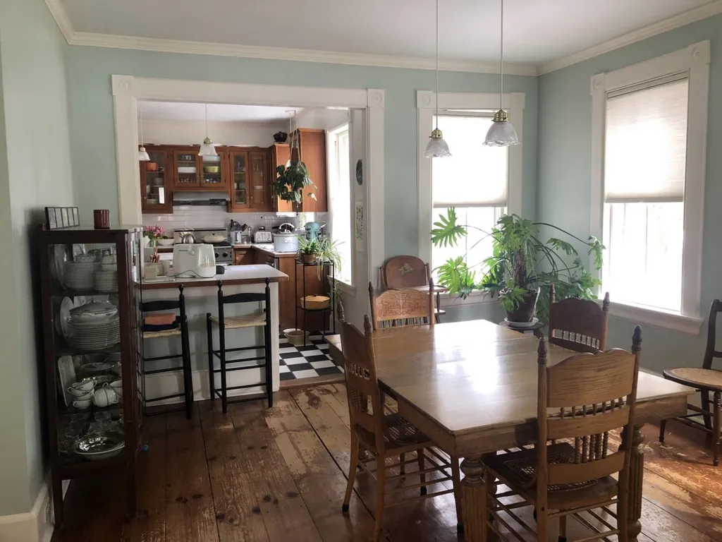 7 Pleasant Street Wolfeboro NH 03894