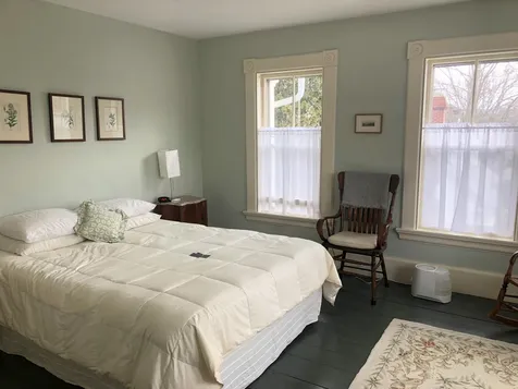 7 Pleasant Street Wolfeboro NH 03894