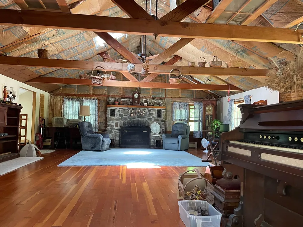 215 Stoneham Road Brookfield NH 03872