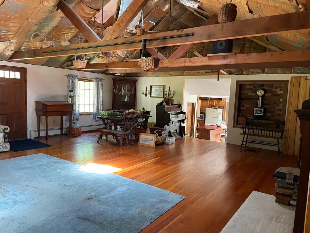 215 Stoneham Road Brookfield NH 03872