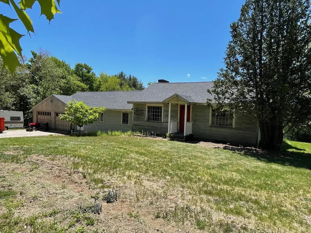 215 Stoneham Road Brookfield NH 03872