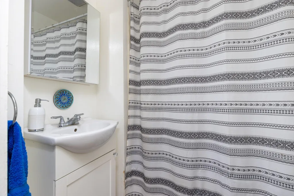 2 Elder Street Newmarket NH 03857