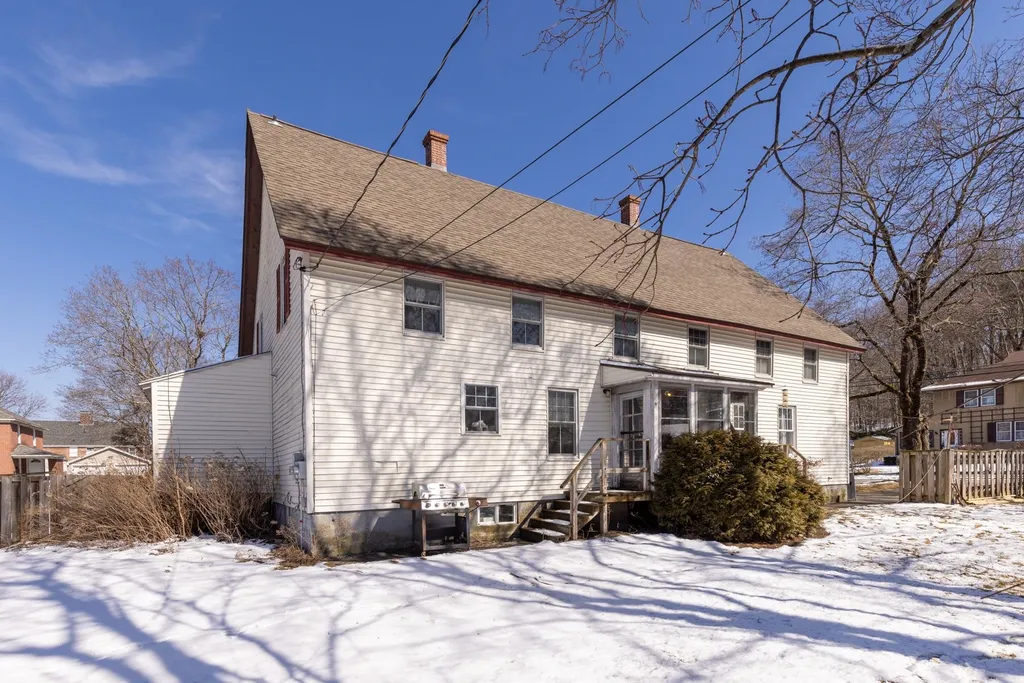 2 Elder Street Newmarket NH 03857