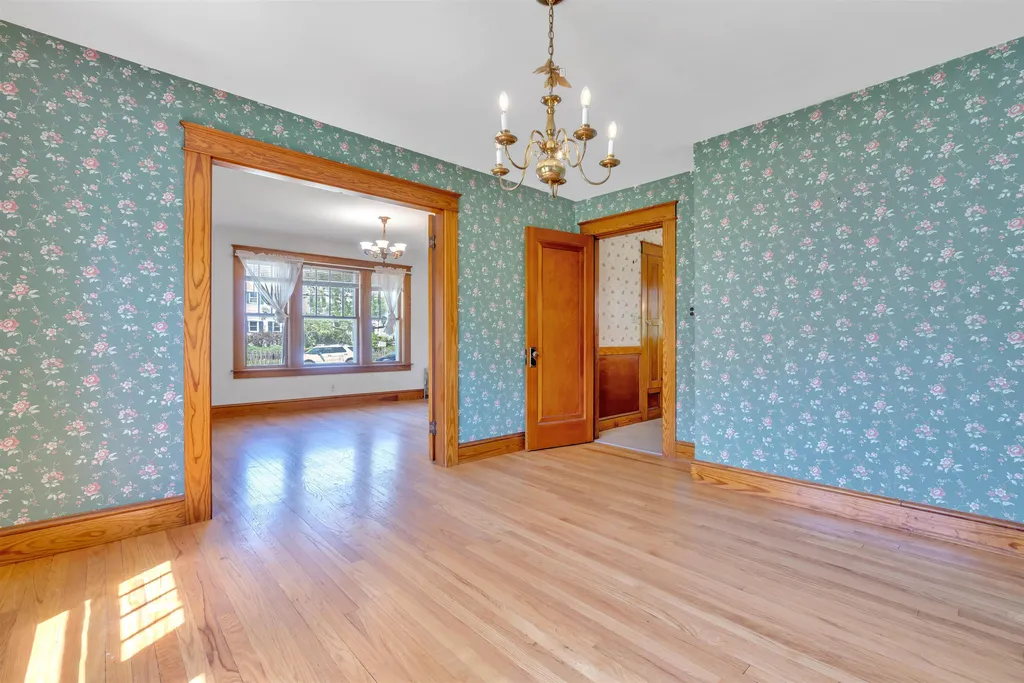 76 Charles Street Rochester NH 03867