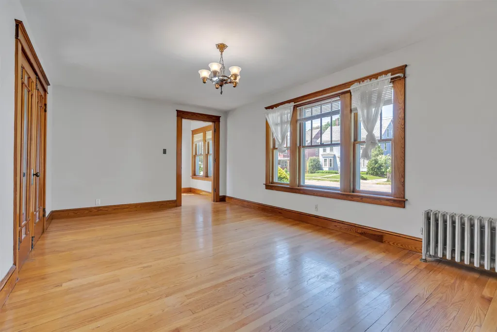76 Charles Street Rochester NH 03867