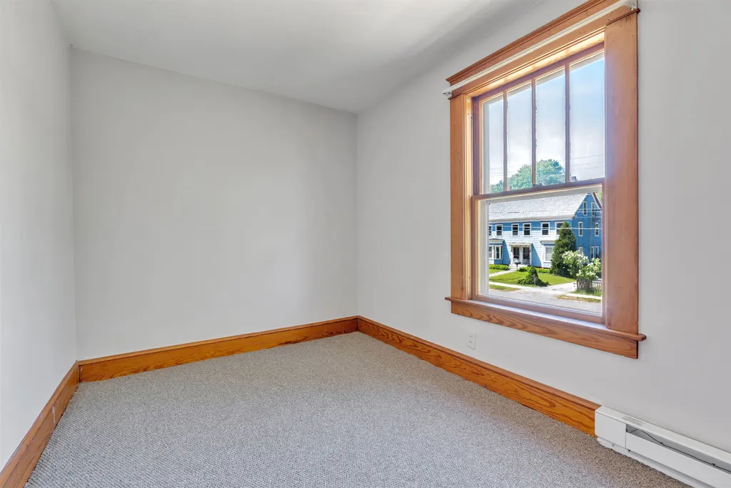 76 Charles Street Rochester NH 03867