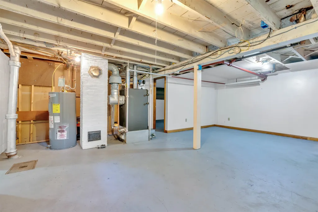 76 Charles Street Rochester NH 03867