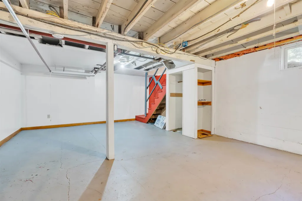 76 Charles Street Rochester NH 03867