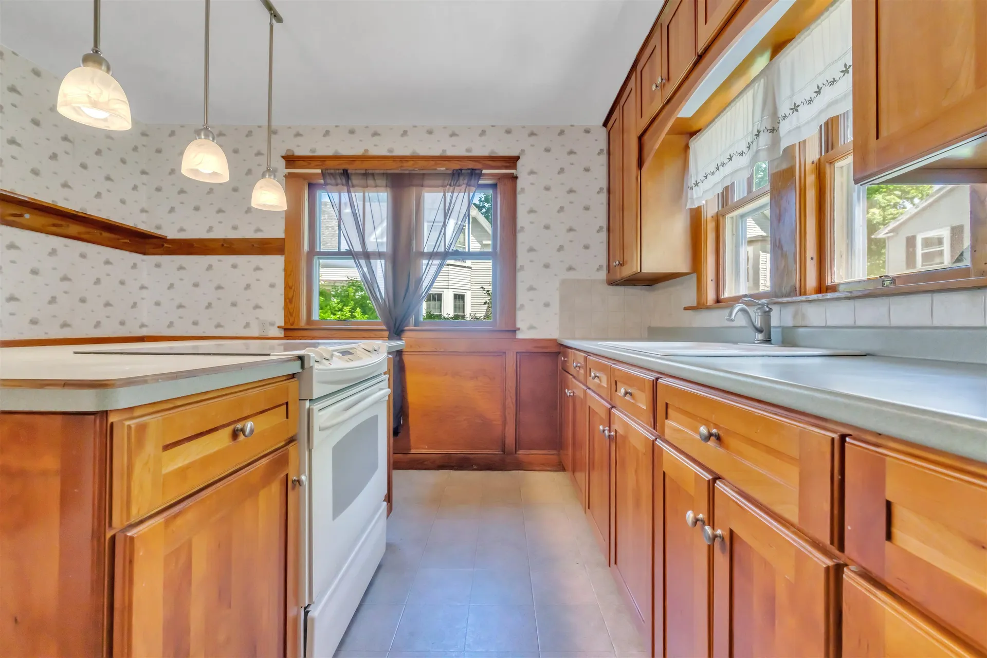 76 Charles Street Rochester NH 03867
