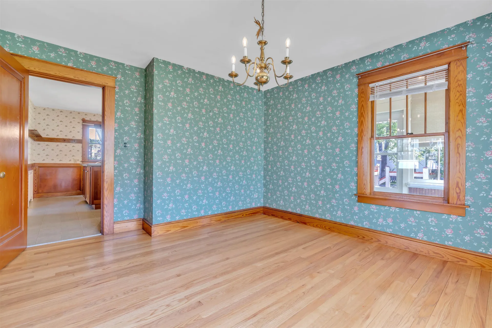 76 Charles Street Rochester NH 03867