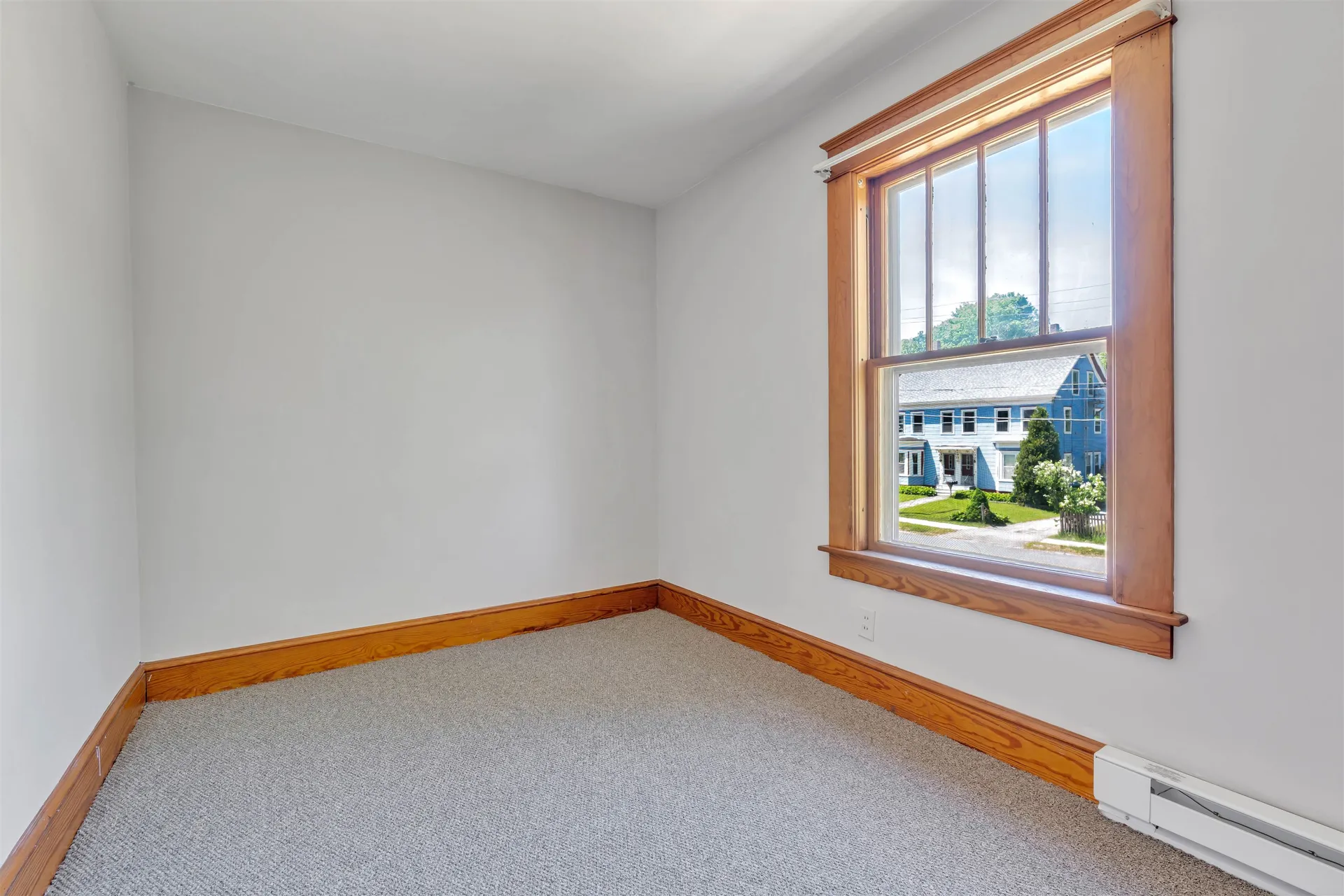 76 Charles Street Rochester NH 03867