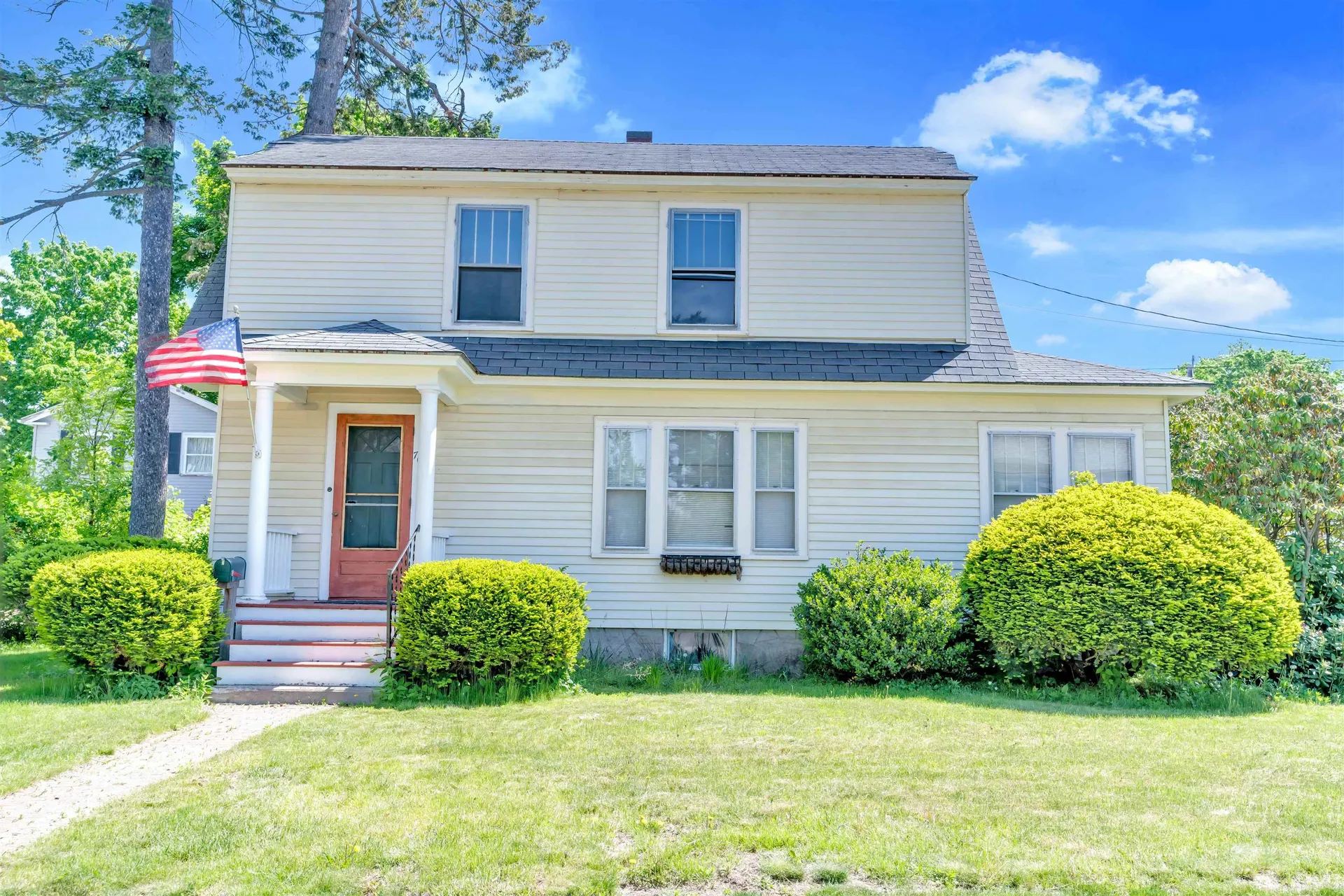 76 Charles Street Rochester NH 03867