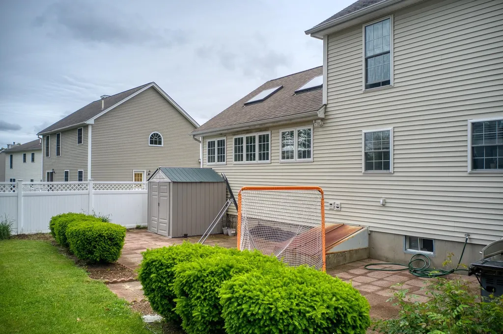 324 Whittington Street Manchester NH 03104