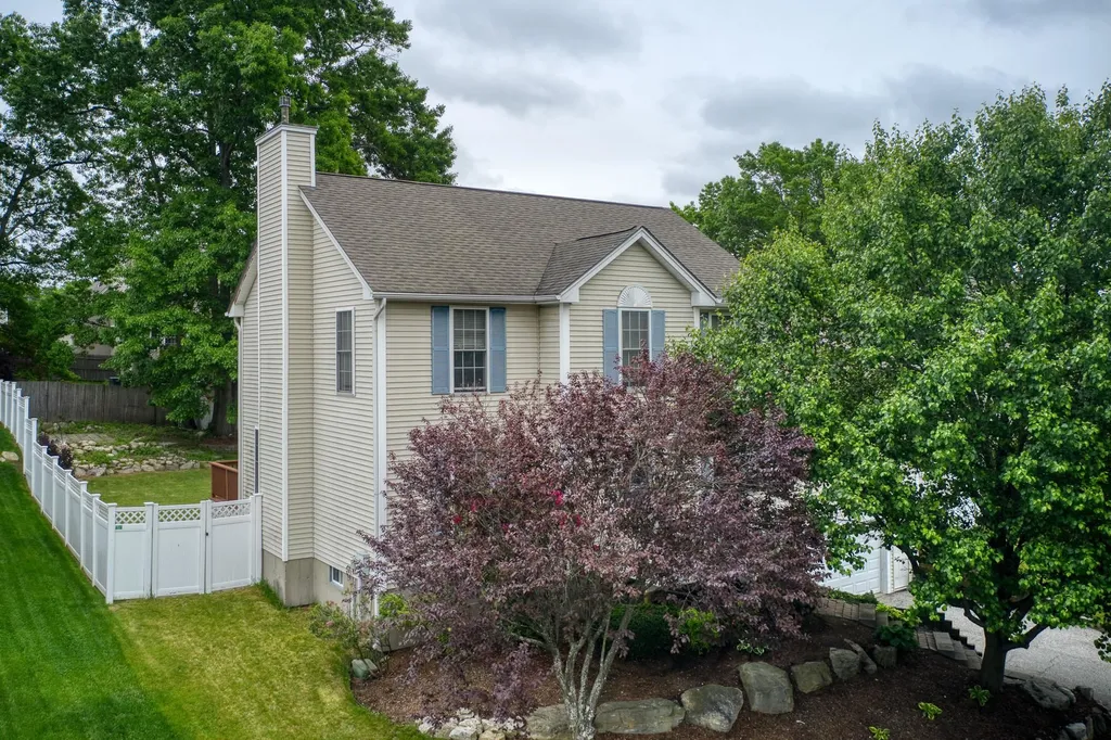 324 Whittington Street Manchester NH 03104