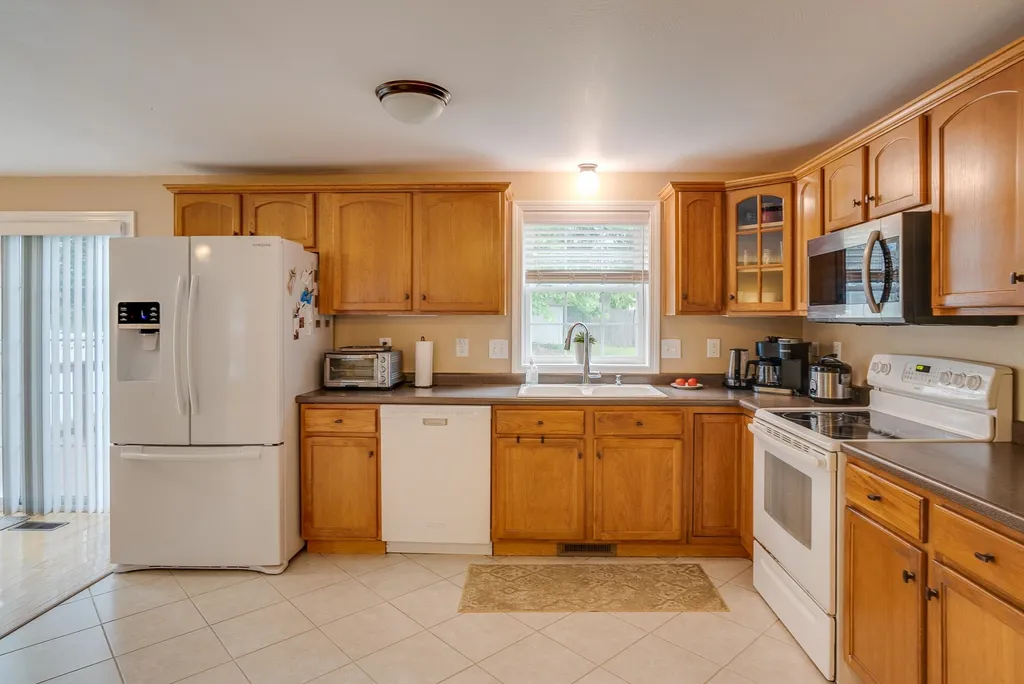 324 Whittington Street Manchester NH 03104