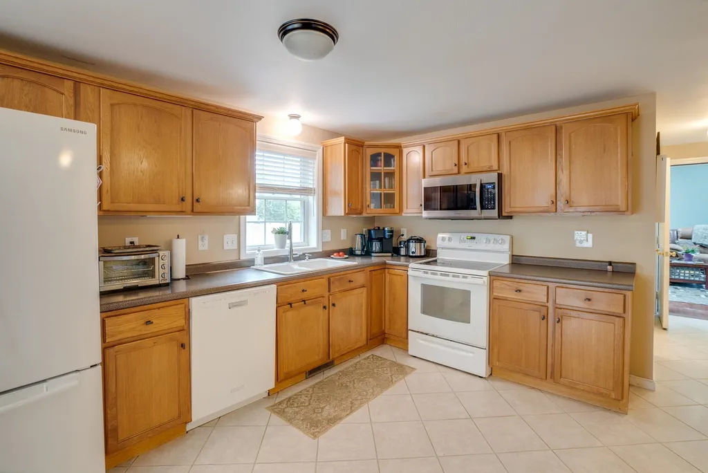 324 Whittington Street Manchester NH 03104