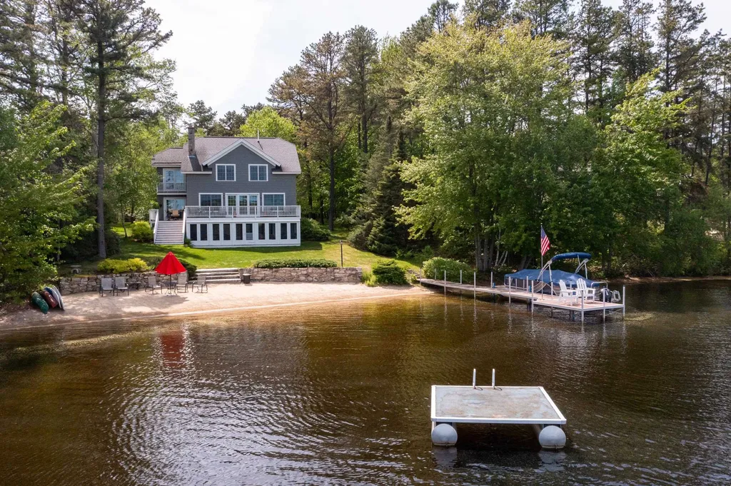 21 Rollins Drive Freedom NH 03836