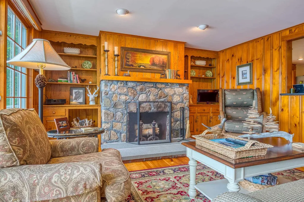 21 Rollins Drive Freedom NH 03836