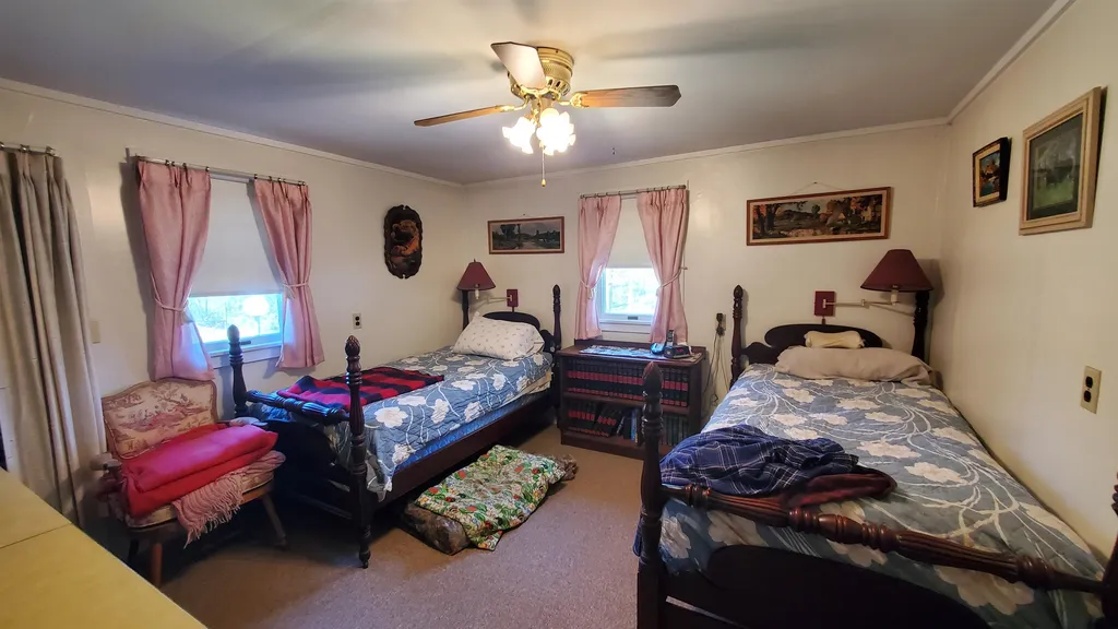309 Lower Hyde Park Hartford VT 05001-1840