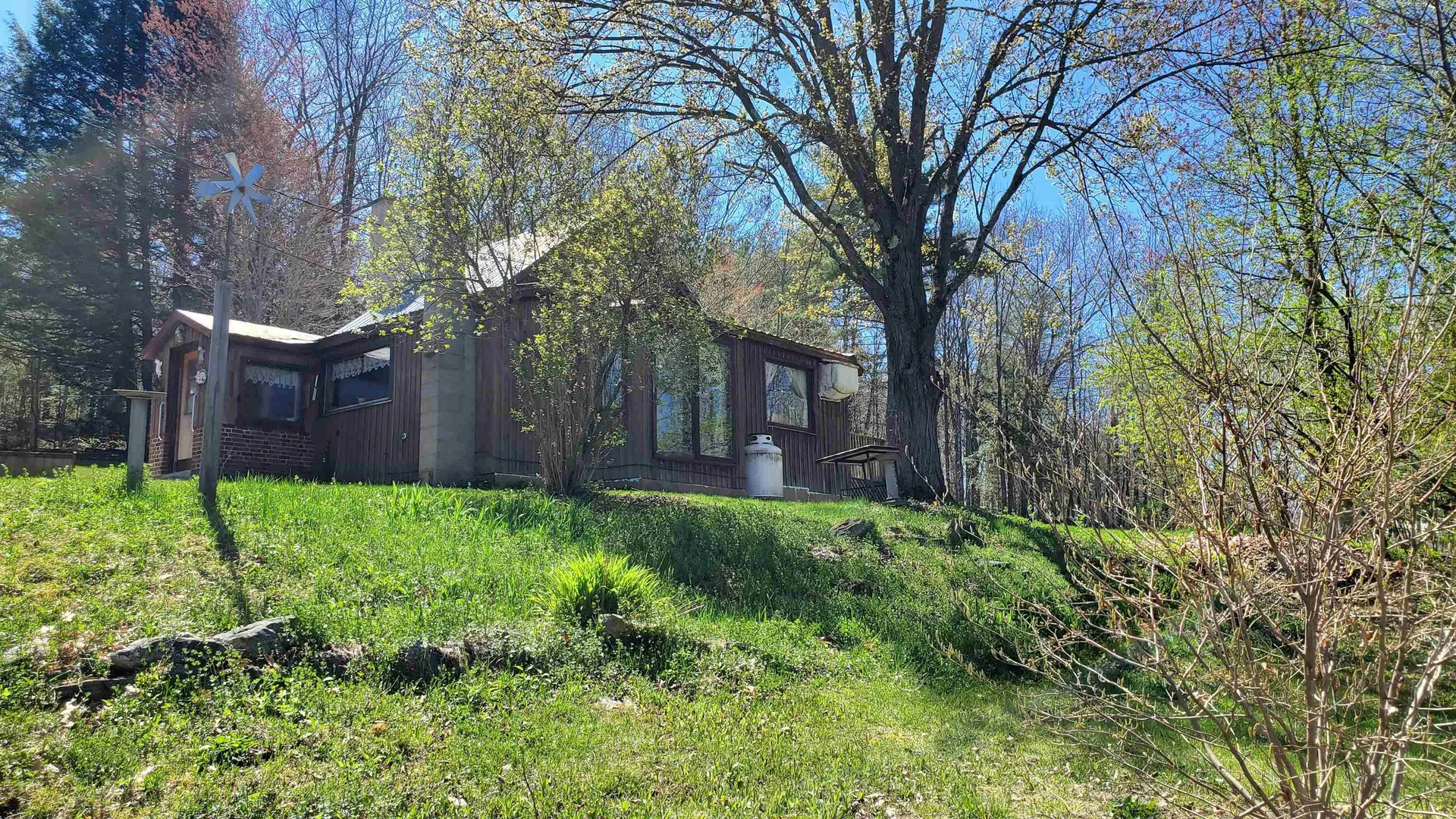 309 Lower Hyde Park Hartford VT 05001-1840