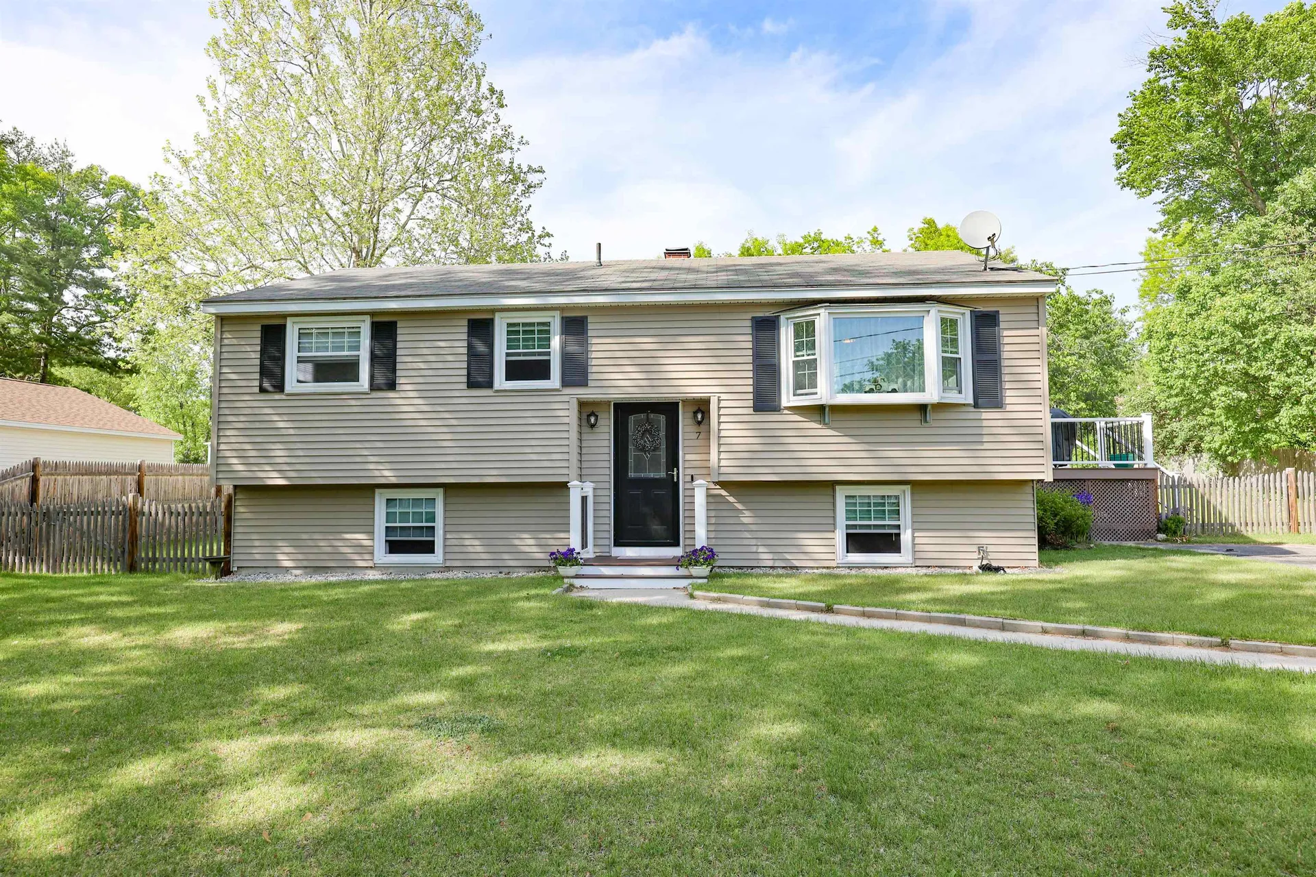 7 Powderhouse Road Merrimack NH 03054