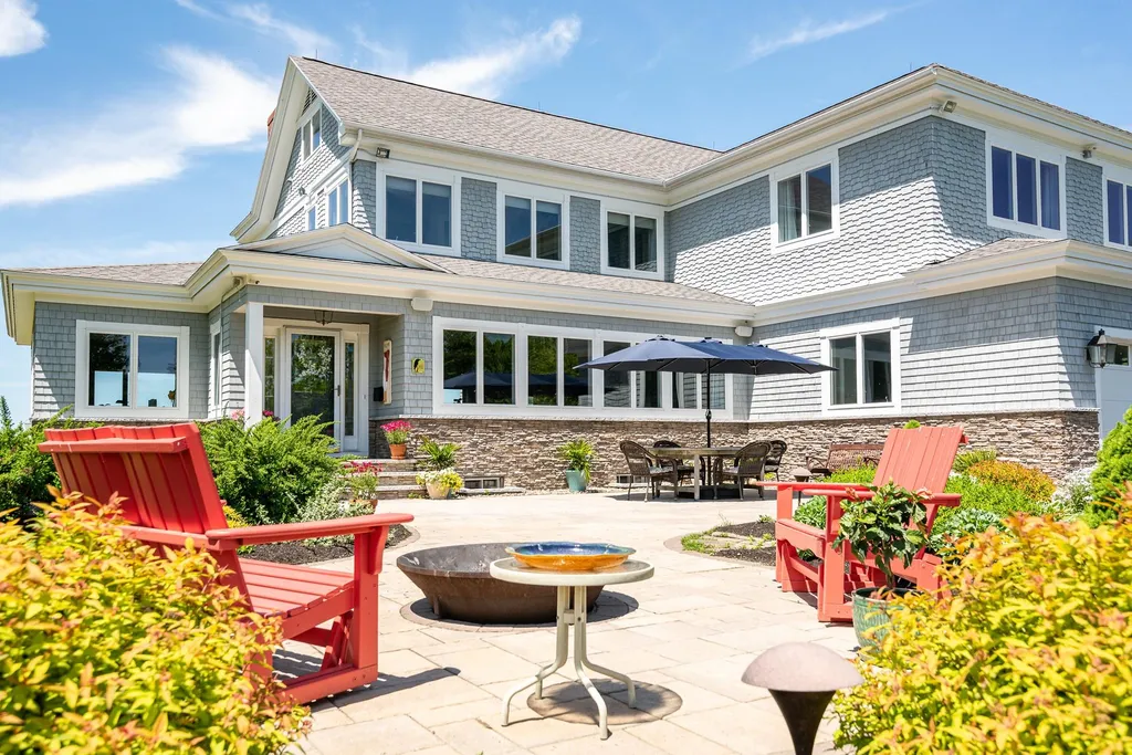 141 Dry Hill Road Rochester NH 03867