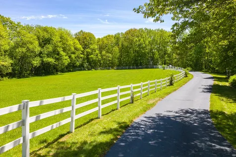 141 Dry Hill Road Rochester NH 03867