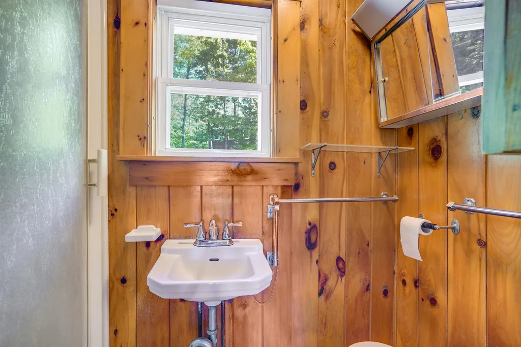 55 Eastman Shore S Road Laconia NH 03246