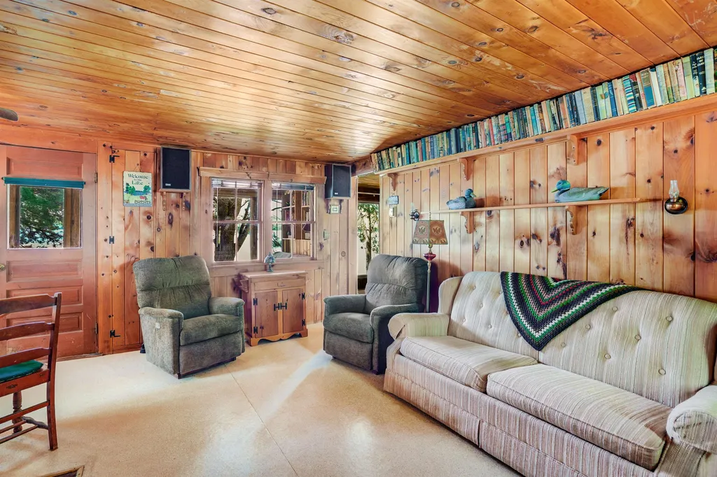 55 Eastman Shore S Road Laconia NH 03246