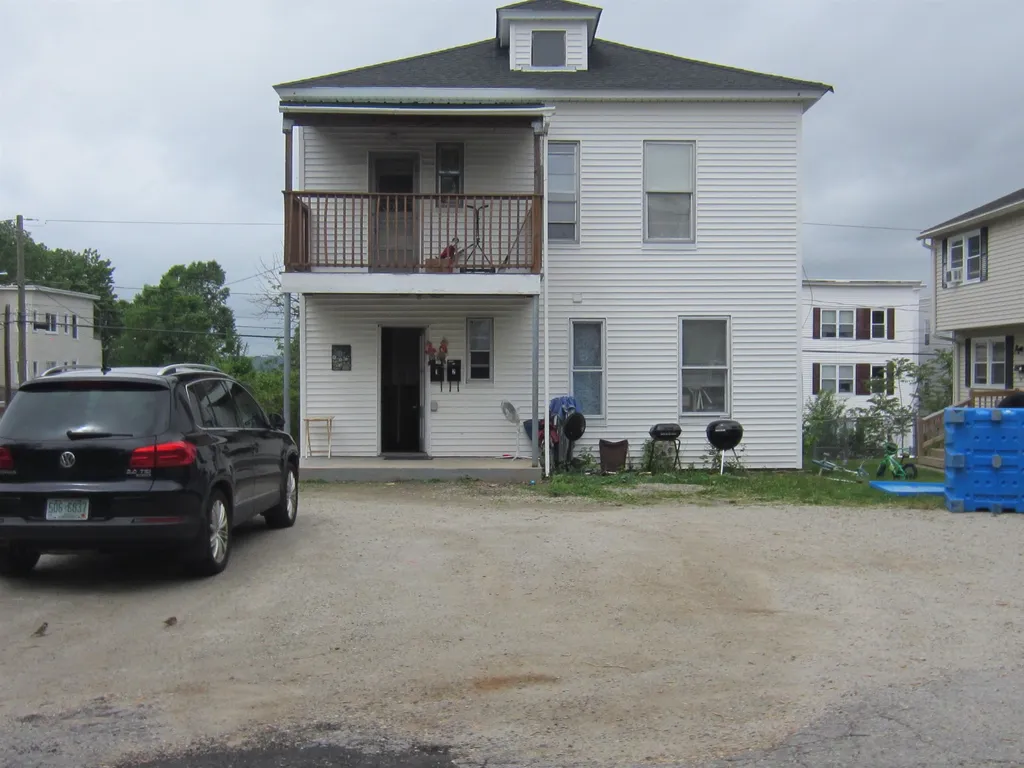 87 Wilson Street Manchester NH 03103