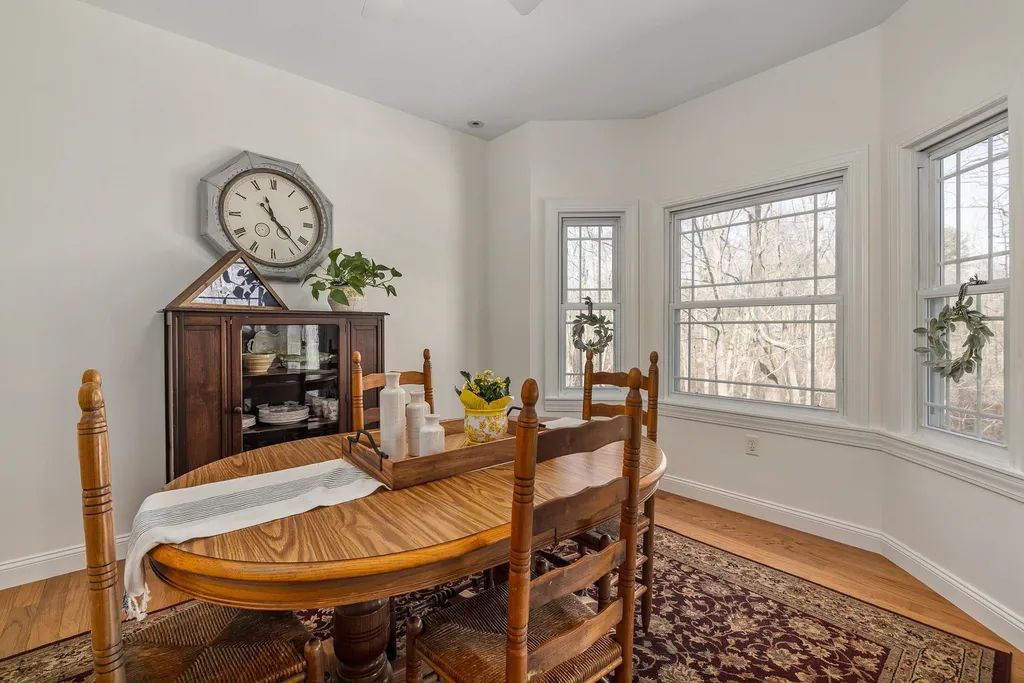 32 Leach Road Kittery ME 03904