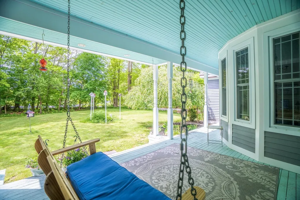 32 Leach Road Kittery ME 03904