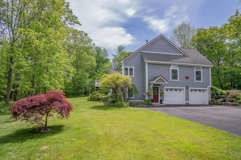 32 Leach Road Kittery ME 03904