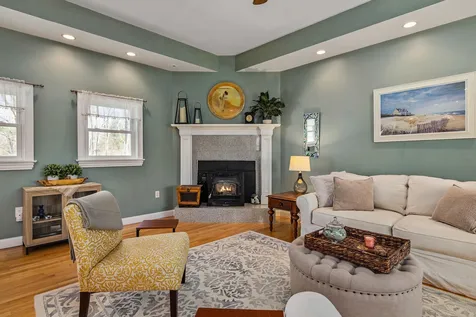 32 Leach Road Kittery ME 03904