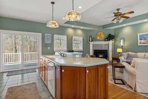 32 Leach Road Kittery ME 03904